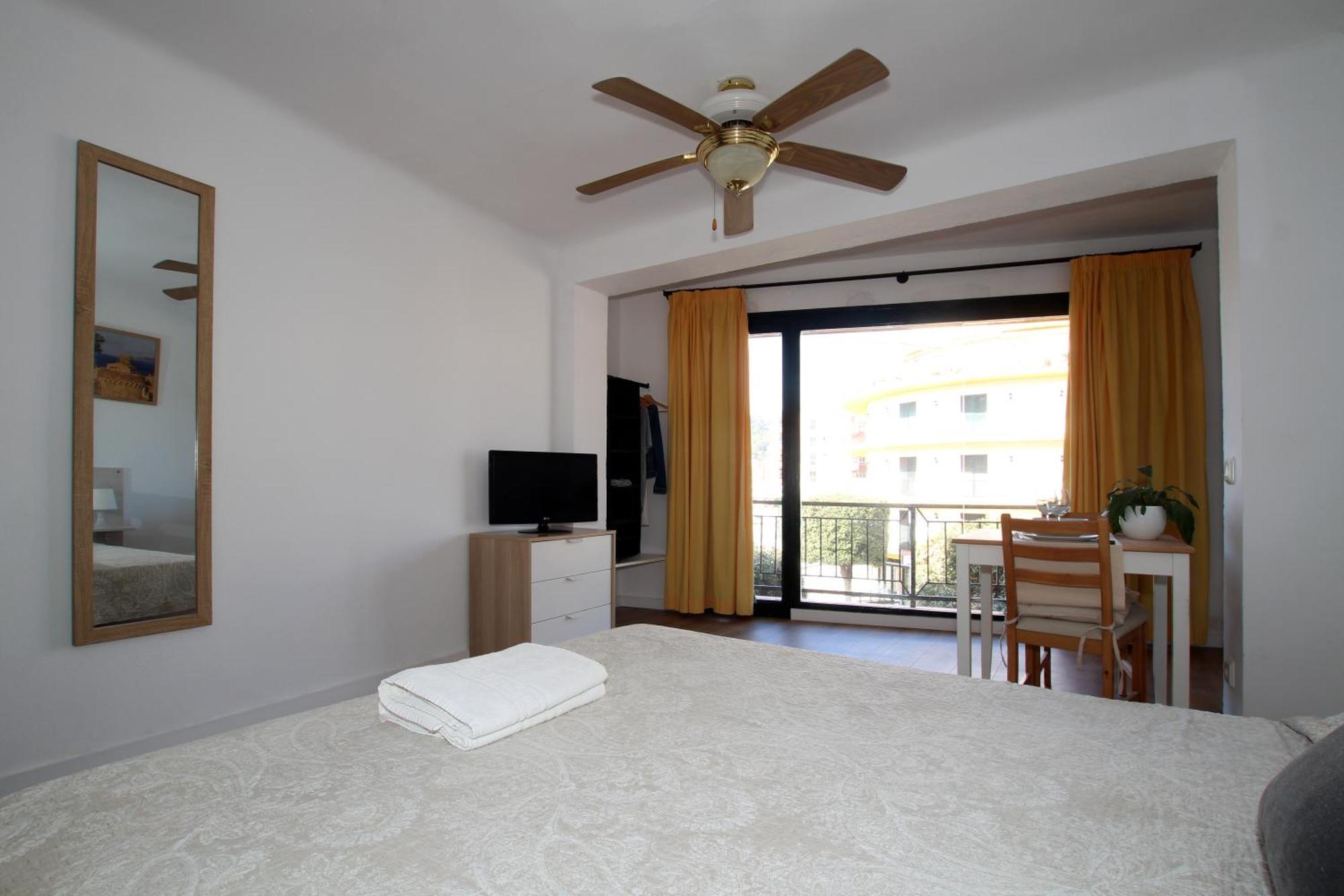 Apartamentos El Sol II Tossa de Mar Szoba fotó